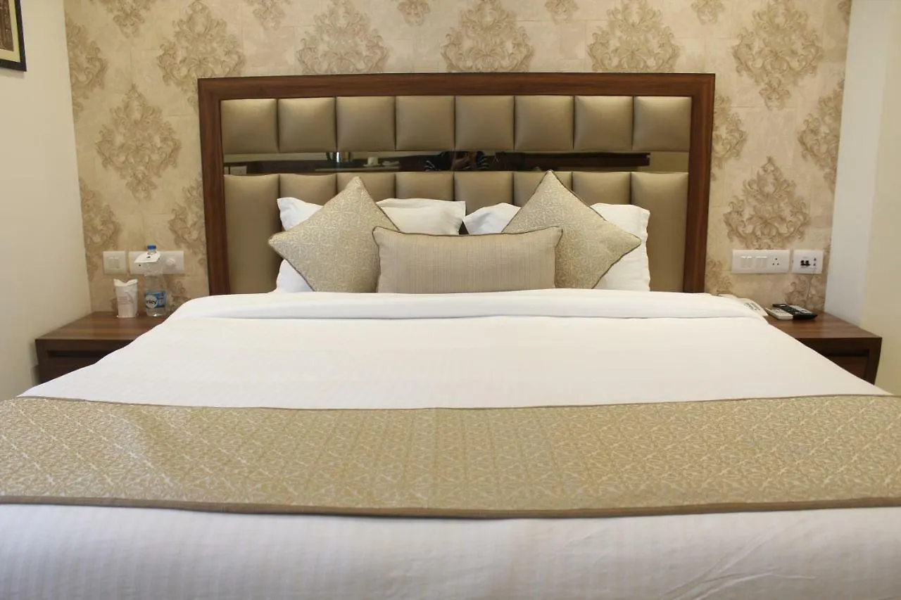 Royal Residence Iffco Chowk Gurgaon Hotel