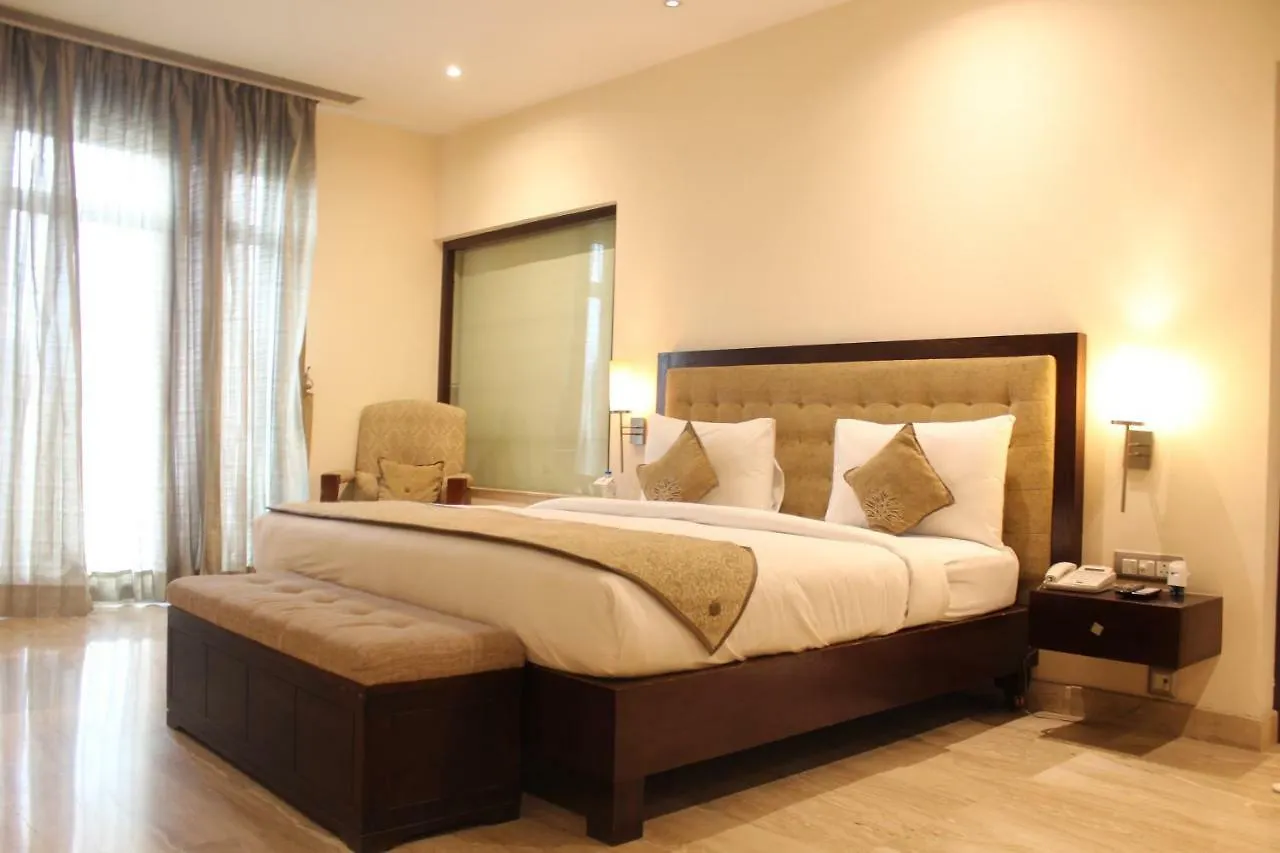 **** Hotel Royal Residence Iffco Chowk Gurgaon India