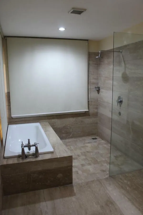 Hotel Royal Residence Iffco Chowk Gurgaon